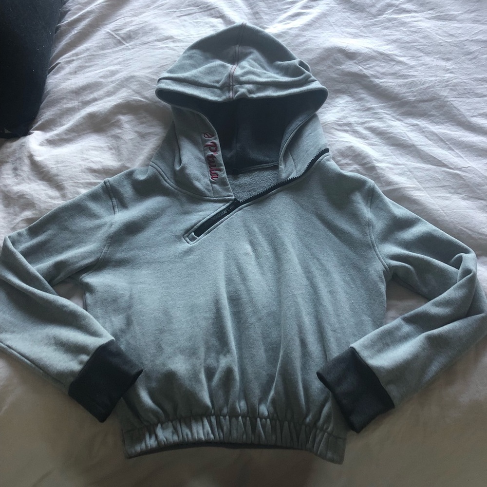 P’tula LIMITED EDITION Cropped Hoodie